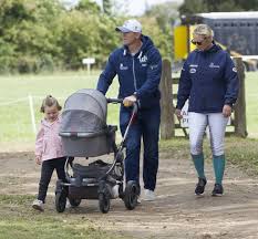 Die tochter von königin silvia und könig carl gustaf durchlebt aktuell eine. Britische Konigsfamilie Taufe Scheidung Und Ein Moderner Vater Britische Konigsfamilie Prinzessin Anne Britisch