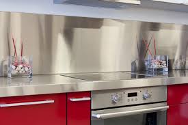 Designer et fabriquant de crédences en designer et fabriquant de crédences en inox pour la cuisine. Credence En Inox Choix Style Et Pose Ooreka