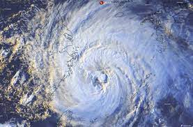 Maximum significant wave height at 220000z is. Uzkrrd6upplj6m