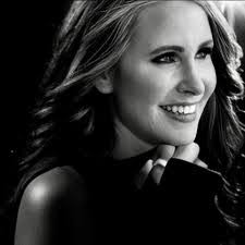 Liz Harrison's Instagram, Twitter & Facebook