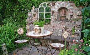 Rattan streichen anleitung in four schritten & tipps. Gartenmauer Planen Bauen Und Tipps Mein Schoner Garten