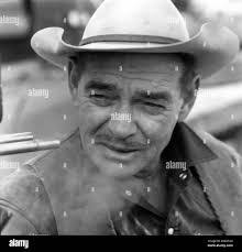 John Moulin's Instagram, Twitter & Facebook