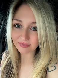 Trish Hall (@onehappytrish) • Instagram photos and videos