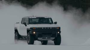Gmc hummer ev works with the available mygmc mobile app with energy assist features (active service plan required) allows you the access to the gmc expects hummer ev production to begin fall 2021. Gmc Hummer Ev Undergoes Rigorous Winter Testing Suv Gets Unveil Date