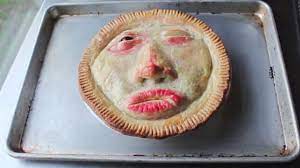 Beef, pork, and potato are all nicely spiced and baked into a pie. Gruesomely Delicious Face Pie Is Guaranteed To Horrify Anyone Who Looks At It Diy Ways