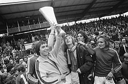 Borussia m'gladbach fc stats, players stats, home and away matches stats, 2019/2020 season. 1974 75 Borussia Monchengladbach Season Wikipedia