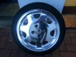 Die felgen sind in gutem zustand und haben noch neuwertige sommerreifen montiert. Golf 2 Das Topic Seite 13 Blabla Gsf Das Vespa Lambretta Forum