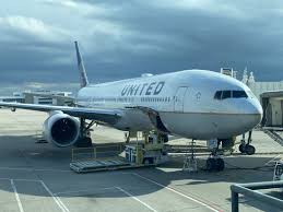 It was one of the few aircraft to have a house livery rather than an airline livery. Covid 19 Travel United Airlines Domestic First Class B777 200 Samchui Com