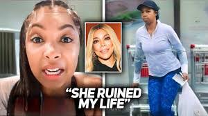 Sabrina Hunter's Instagram, Twitter & Facebook