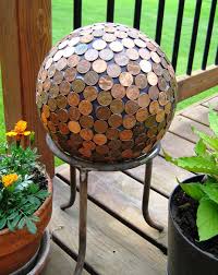 Rolle maschendraht garten basteln draht gitter. Gartendeko Selber Machen Diy Gartenkugeln Freshouse