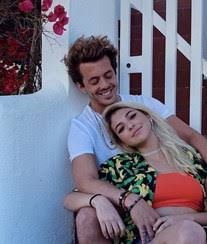 Bárbara bandeira reagiu de forma entusiástica à notícia dada este domingo, dia 21, pela amiga angie costa e o companheiro desta, miguel coimbra. Barbara Bandeira Fala Abertamente Da Relacao Que A Fez Famosa A Ferver Vidas