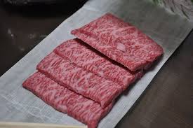 Menurutnya, daging lembu kini dijual pada harga rm32 sekilogram berbanding rm30 sebelum ini, tulang (rm28 sekilogram), hati, limpa dan pelempong (rm32 sekilogram), manakala perut (rm26 sekilogram). Daging Wagyu Warisan Jepun Yang Sangat Mahal Harganya Iluminasi
