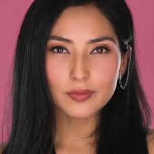 Animal de Radio 07: Claudia Rivas, ser uno mismo antes, durante y después  de todo by Animal de Radio