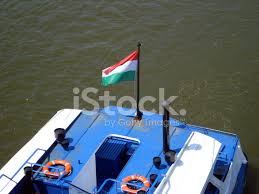 Ülke bayrakları yani ülkelerin kutsalları, ülkelerin en kıymetlisi, hep merak. Tekne Ve Macaristan Bayragi Stok Fotograflari Freeimages Com