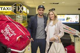 Petr mrazek doesn't have a girlfriend right now. Galerie Led Vymenil Za Pisek Brankar Mrazek Fandil Pritelkyni Ve Svetove Serii Foto 18 Isport Cz