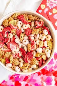 Spread on waxed paper or foil to cool, about 15 minutes. Toddler Valentine S Day Snack Mix Family Food On The Table