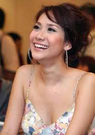 Bunga citra lestari is an actress and pop singer from indonesia. 24 Bunga Citra Lestari Ideas Batik Tenun Batik Kebaya Backless Dress Formal
