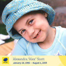 Lisa Emig's Instagram, Twitter & Facebook