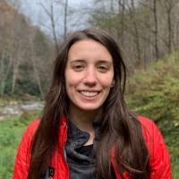 Amanda Sell's Instagram, Twitter & Facebook