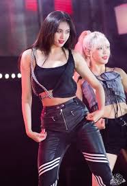 Aisha Onda Everglow Kpop Girls Kpop Outfits Aisha