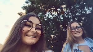 ellie maxwell (@elliemaxwell15)