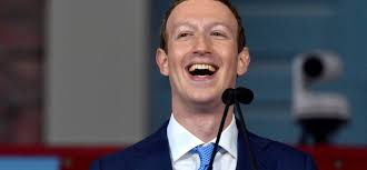 Aileen Christensen (@PopVanWinkel)