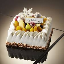 Schuss Aux Fruits Assortis En Habits De Fetes Http Www Lenotre Com Lenotre Patisserie Gourmandise Jolis Gateaux