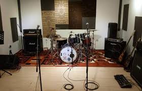 Kehadiran studio musik di rumah akan mempermudah anda untuk berkarya. Tips Dan Modal Awal Buka Usaha Studio Musik Anginbisnis