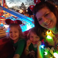 Samantha Reeder, Key to the World Travel