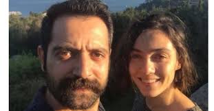 Oyuncu, sosyal medya hesabından bir açıklama yaparak ayrılık haberlerini doğruladı. Mmgkfxgb Nc0nm