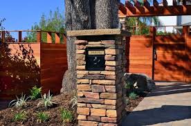 Some people choose to install a stone mailbox because it matches the natural stone landscaping of the rest of the yard, which makes sense. Top 30 Best Mailbox Landscaping Ideas Plant Designs