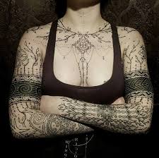 Tattoos are among the most common body decorations globally. 1001 Beeindruckende Vorschlage Fur Ein Runen Tattoo Und Ihre Bedeutung