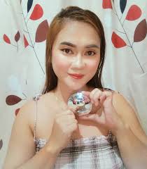 WELCOME to join our BIG family, Focalbabes!!! 💜💜** Welcome aboard! We  created this group to find all the kikay and makeup-loving people like you!  Have fun, the beauty party begins!!! 💃 **Something