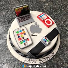 Laptop cakes are a popular cake choice nowadays with the technology market dominating most of bottom layer is a 12x18 and the laptop is a 9x13. Apple Devices Cake Iphone Binata Cake