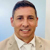 Mario Padron's Instagram, Twitter & Facebook