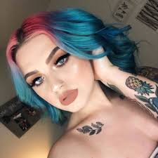 Loud Looks" Episode 148 with Ashley Richter