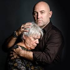View all eric corton pictures. Loek Peters Voor Het Eerst Alleen Op Het Toneel In Ma Nieuws En Berichten Uit Haaren Op Haaren Nu