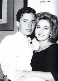 Oye (hey there), dame felicidad (free me), lo sé (i will). Enrique Guzman Y Angelica Maria Actriz Mexicana Cantantes Cine De Oro Mexicano