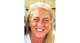 Sandra Hutton's Instagram, Twitter & Facebook