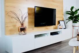 Das bild wird zum fernseher. Diy Tv Wand Aus Holz Bauen Selfmade Interior