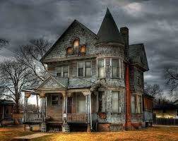 i am sure the birds above do not mean anything haunted house pictures real haunted houses haunted places
