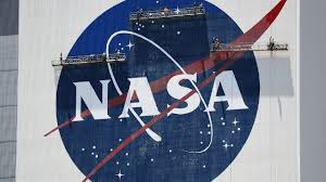 Image result for tbn:N3MLQ4XNwtJ6LM::nssdc.gsfc.nasa.gov/imgcat/hires/lo5_h105_3.gif