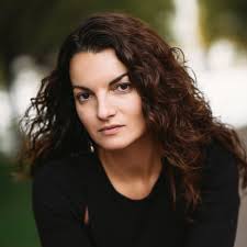 About Chris & Nelly Saraiva — Brands of Portugal