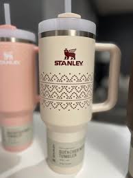 Does anyone have this Scheels exclusive? It is sweater weather, color  oatmeal. I am looking for a picture that better shows the color. Is it  peachy? Cream? Thanks!