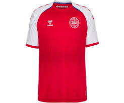 Das em 2020 trikot der finnischen nationalmannschaft wird hersteller nike erst noch präsentiert. Hummel Danemark Heimtrikot 2021 Ab 62 06 Preisvergleich Bei Idealo De