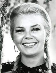 She was best known for playing hilda in the american television series hogan's heroes. Sigrid Valdis 1935 2007 Find A Grave Memorial