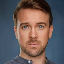 Tom Sterling (@tomsterlinguk) • Instagram photos and videos