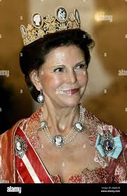 King Carl Gustaf and Queen Silvia of Sweden attend a State Dinner at the  Hofburg in Vienna, hosted by the Federal President Heinz Fischer and his  wife Mrs Margit Fischer