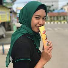 Download bispak batam cantik dibayar untuk sepong kontol.3gp download file. Esteler Esteler20 Twitter