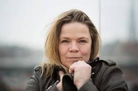 The Cliff House: A must-read addictive psychological thriller family drama  packed with suspense and secrets: The new emotional family drama from ...  for fans of dazzling literary thrillers : Jennings, Amanda: Amazon.co.uk: